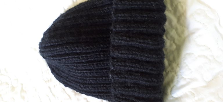 Tricot : bonnet adulte côtes 2/2 Tricot : bonnet adulte côtes 2/2